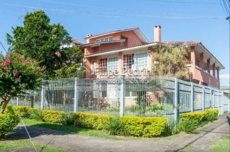 Casa com 4 Quartos à venda, 390m² no Espírito Santo, Porto Alegre