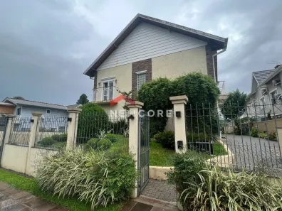 Sobrado com 4 Quartos à venda, 180m² no Centro, Canela