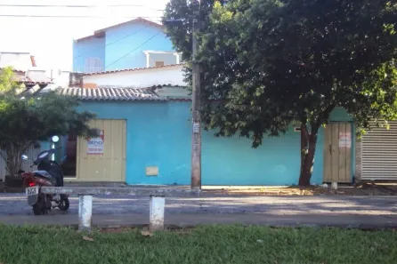 Casa com 2 Quartos para alugar, 232m² no Feliz, Goiânia
