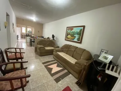 Casa com 3 Quartos à venda, 135m² no Segismundo Pereira, Uberlândia