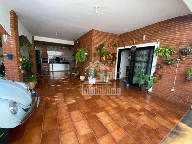 Casa com 2 Quartos para alugar, 121m² no Vila Mariana, Ribeirão Preto