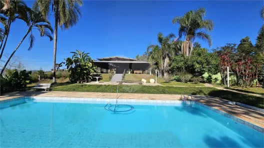 Fazenda/Sítio com 3 Quartos à venda, 917m² no Jardim Estância Brasil, Atibaia
