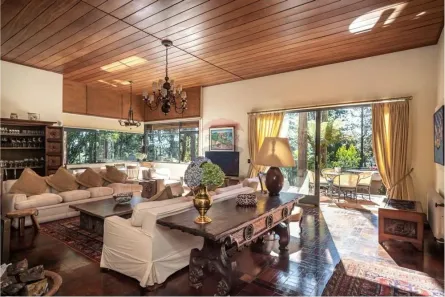 Fazenda/Sítio com 5 Quartos à venda, 66000m² no Alto do Capivari, Campos do Jordão