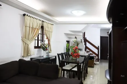 Sobrado com 5 Quartos à venda, 201m² no Jardim Bom Clima, Guarulhos