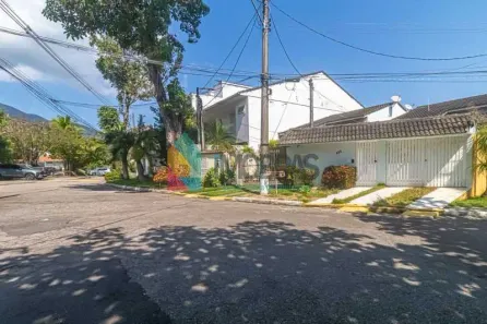 Casa de Condomínio com 3 Quartos à venda, 241m² no Jacarepaguá, Rio de Janeiro