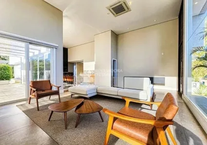 Casa com 3 Quartos para alugar, 250m² no Vila Nova, Porto Alegre