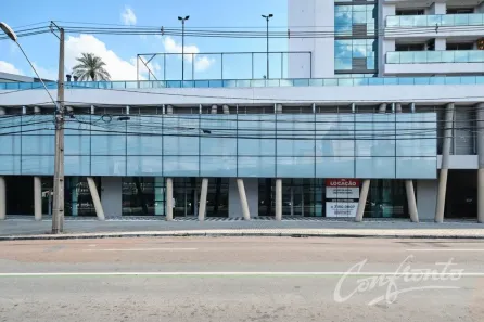 Ponto Comercial para alugar, 326m² no Rebouças, Curitiba