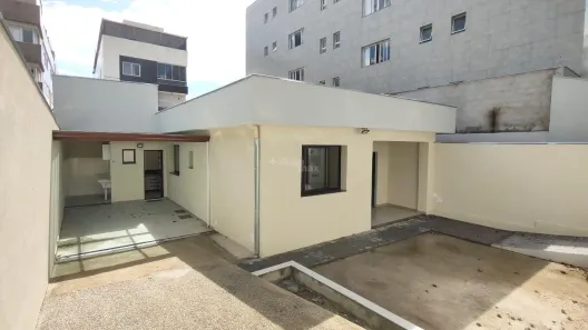 Casa com 3 Quartos para alugar, 110m² no Barreiro, Belo Horizonte