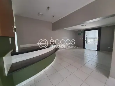 Imóvel Comercial à venda, 219m² no Morada da Colina, Uberlândia