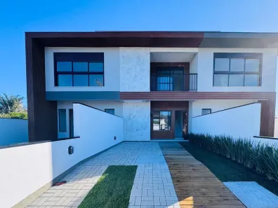 Casa com 3 Quartos à venda, 118m² no Campeche, Florianópolis