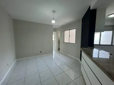 Apartamento com 2 Quartos para alugar, 47m² no Fazenda Santo Antônio, São José