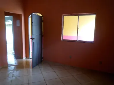 Casa com 2 Quartos para alugar, 55m² no Tupã, Contagem