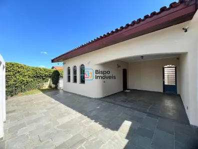 Casa com 3 Quartos para alugar, 172m² no Parque Novo Mundo, Americana