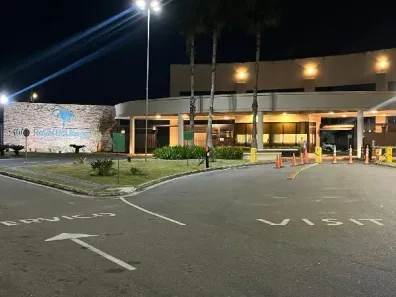 Casa com 3 Quartos à venda, 328m² no Parque Rodoviário, Campos dos Goytacazes