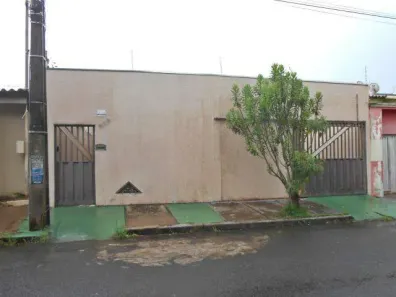 Sala Comercial com 4 Quartos à venda, 120m² no Residencial Viviane, Uberlândia