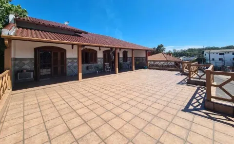 Apartamento com 3 Quartos para alugar, 150m² no Parque Amador, Esteio
