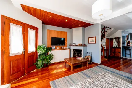 Casa com 3 Quartos à venda, 183m² no Espírito Santo, Porto Alegre