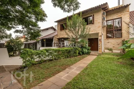 Casa com 3 Quartos à venda, 484m² no Chácara das Pedras, Porto Alegre
