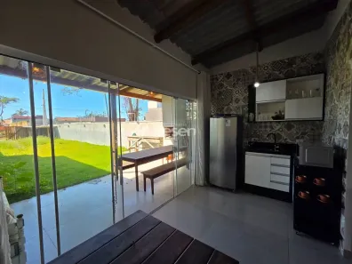 Casa com 1 Quarto à venda, 63m² no Barra do Saí, Itapoá