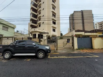Apartamento com 3 Quartos para alugar, 140m² no Daniel Fonseca, Uberlândia