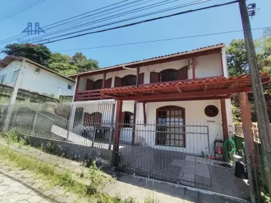 Casa com 3 Quartos à venda, 130m² no Trindade, Florianópolis