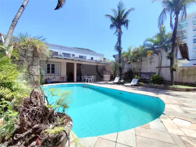 Casa com 3 Quartos à venda, 245m² no Pitangueiras, Guarujá