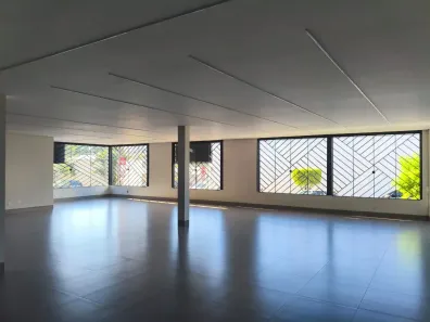 Prédio Comercial à venda, 382m² no Martins, Uberlândia