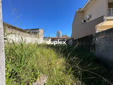 Lote/Terreno à venda, 300m² no Barreiros, São José