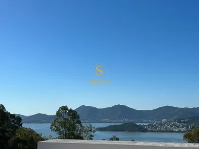 Casa com 4 Quartos para alugar, 267m² no Centro, Florianópolis
