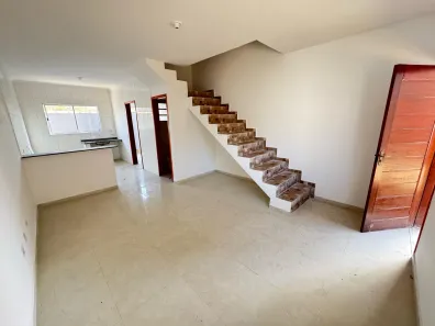 Sobrado com 2 Quartos à venda, 80m² no , Mongaguá