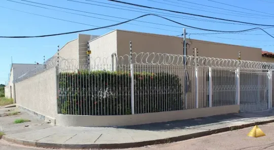 Casa com 3 Quartos à venda, 135m² no Morada do Ouro, Cuiabá