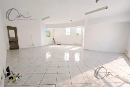 Ponto Comercial para alugar, 71m² no São Paulo II, Cotia