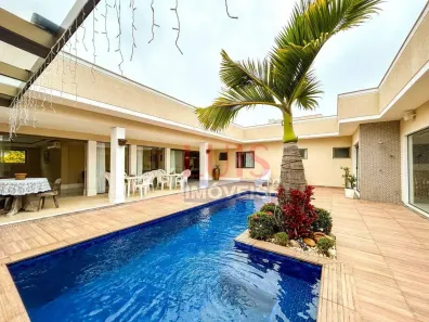 Casa de Condomínio com 4 Quartos à venda, 400m² no Itaipu, Niterói