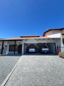 Casa com 4 Quartos à venda, 190m² no Petrópolis, Joinville
