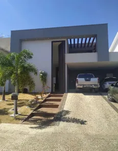 Casa de Condomínio com 3 Quartos para alugar, 200m² no Jardins Madri, Goiânia
