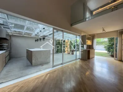 Sobrado com 7 Quartos para alugar, 378m² no Campo Belo, São Paulo