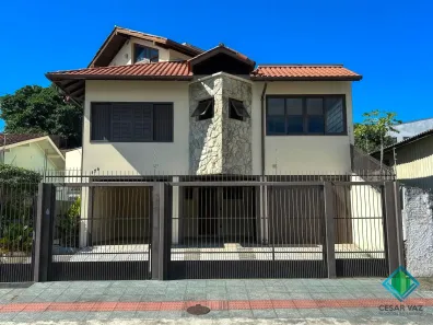 Sobrado com 3 Quartos à venda, 295m² no Capoeiras, Florianópolis