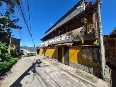 Apartamento com 2 Quartos para alugar, 900m² no Quitandinha, Petrópolis