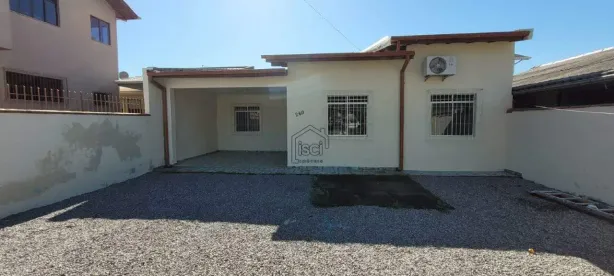 Casa com 2 Quartos para alugar, 80m² no São Sebastião, Palhoça
