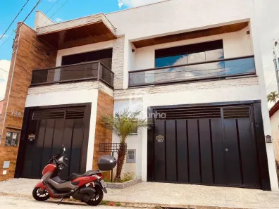 Casa com 4 Quartos à venda, 202m² no Centro, Poços de Caldas
