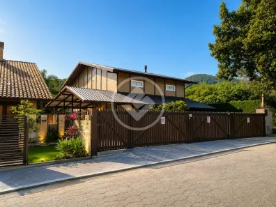 Casa com 4 Quartos à venda, 310m² no Lagoa da Conceição, Florianópolis