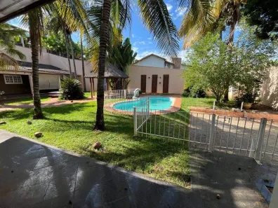 Casa com 5 Quartos para alugar, 480m² no Centro, Piracicaba
