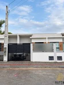 Casa com 2 Quartos à venda, 50m² no Meia Praia, Navegantes
