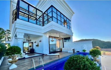 Casa de Condomínio com 4 Quartos à venda, 343m² no Centro, Camboriú
