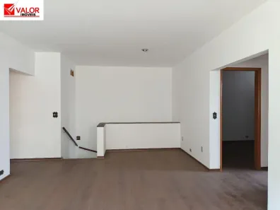 Casa com 3 Quartos para alugar, 126m² no Jardim Ivana, São Paulo