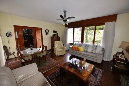 Casa com 4 Quartos à venda, 223m² no Chácara das Pedras, Porto Alegre