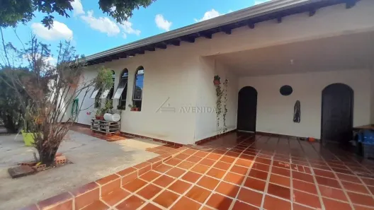 Casa com 3 Quartos à venda, 199m² no Jardim Guararapes, Londrina