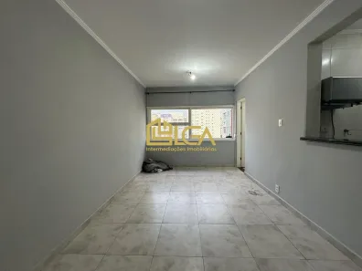 Kitnet para alugar, 29m² no Gonzaga, Santos