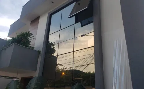 Casa com 4 Quartos à venda, 175m² no Piratininga, Niterói