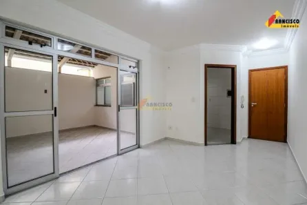 Apartamento com 3 Quartos para alugar, 130m² no Centro, Divinópolis